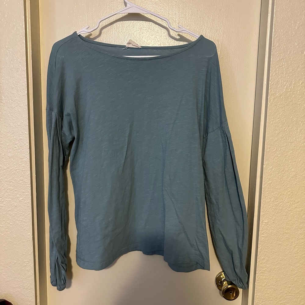 Women’s dressy top